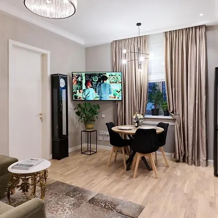 Apartment So Apt In The Heart Of Downtown